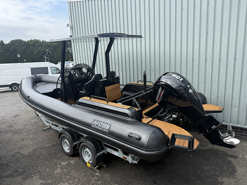 CHARGE 7 TARGA RIB