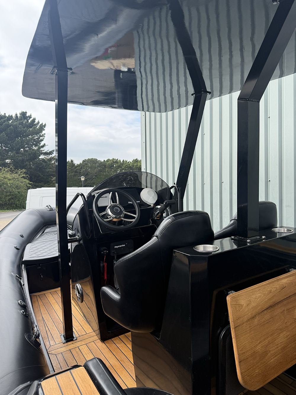 CHARGE 7 TARGA RIB