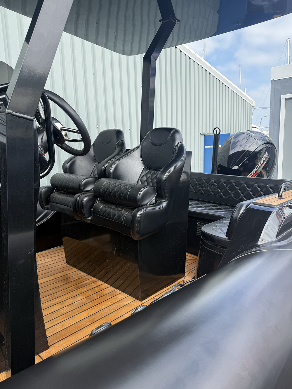 CHARGE 7 TARGA RIB
