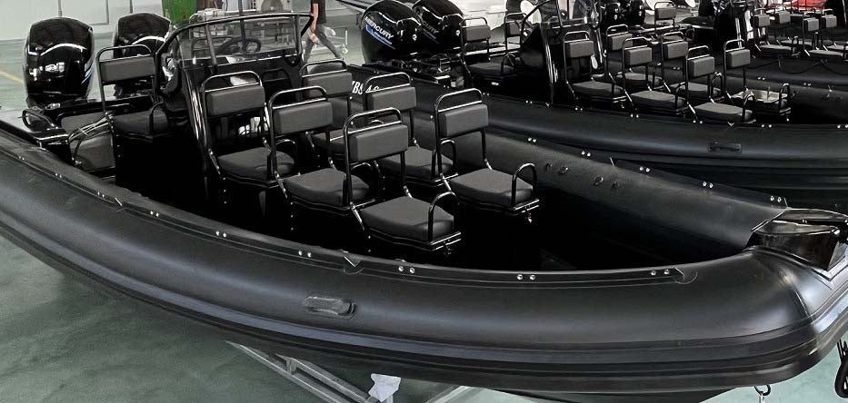 RS75 Performance RIB (Hypalon)